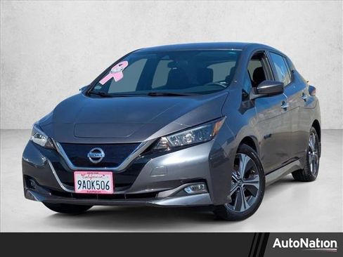 Used 2022 Nissan Leaf SV image 1