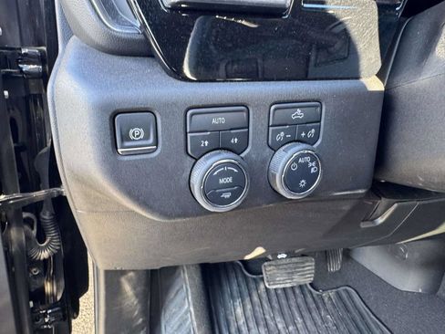 Used 2025 Chevrolet Silverado 1500 LT AWD/4WD image 22