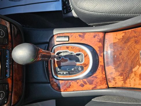 Used 2005 Mercedes-Benz S 500 4MATIC image 17