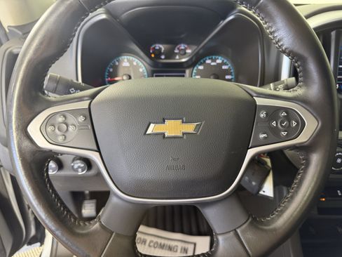 Used 2022 Chevrolet Colorado LT w/ Fleet Safety Package AWD/4WD image 25