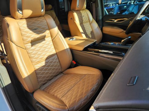 Used 2023 Cadillac Escalade Sport w/ Touring Package image 15