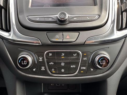 Used 2023 Chevrolet Equinox LT FWD image 23