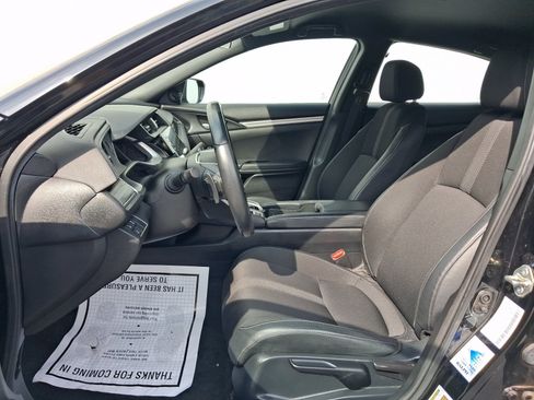 Used 2019 Honda Civic Sport image 5