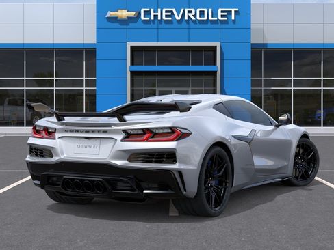 New 2026 Chevrolet Corvette Z06 w/ Z07 Performance Package RWD image 4