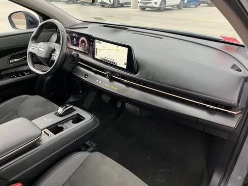 Used 2024 Nissan Ariya FWD image 14