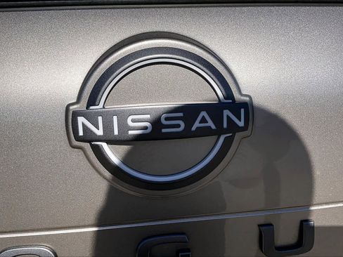 New 2026 Nissan Rogue Platinum image 8