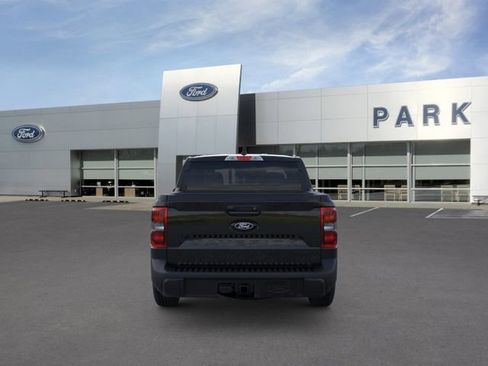 New 2025 Ford Maverick Lariat w/ Black Appearance Package image 5