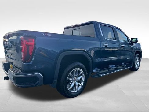 Used 2021 GMC Sierra 1500 SLT w/ SLT Premium Package image 11