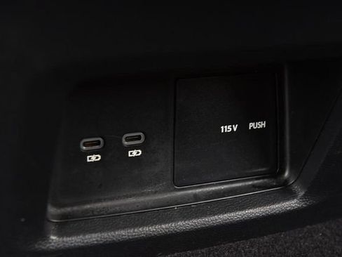 Certified 2026 Volkswagen Atlas Cross Sport SE AWD/4WD image 24