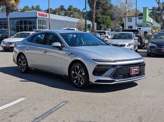 Used 2025 Hyundai Sonata SEL video 3