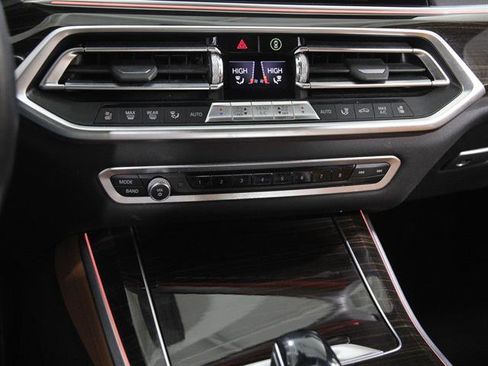 Used 2019 BMW X5 xDrive40i w/ Executive Package image 14