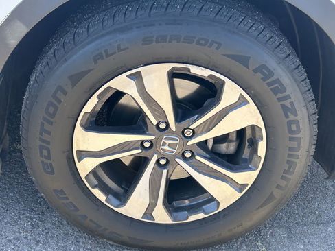 Used 2019 Honda CR-V LX image 7