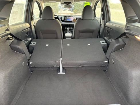 Used 2025 Nissan Kicks S image 11