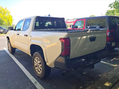Used 2025 Toyota Tacoma SR RWD image 5