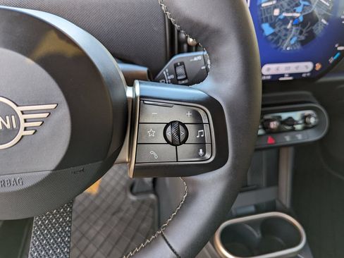 Used 2025 MINI Cooper S FWD image 16