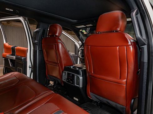 Used 2020 Ford F450 Platinum w/ FX4 Off-Road Package image 26