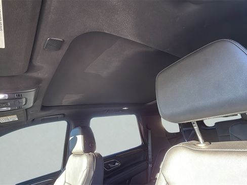 Used 2024 Chevrolet Tahoe Z71 w/ Luxury Package image 11