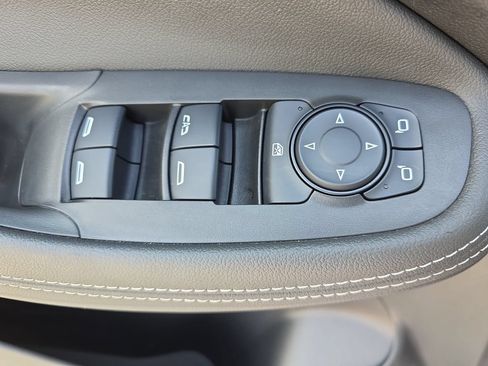 Certified 2024 Buick Encore GX Preferred AWD/4WD image 30