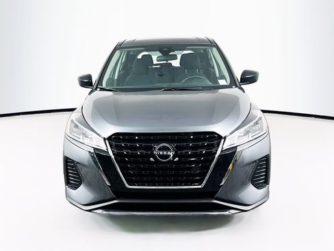 Used 2024 Nissan Kicks S image 2