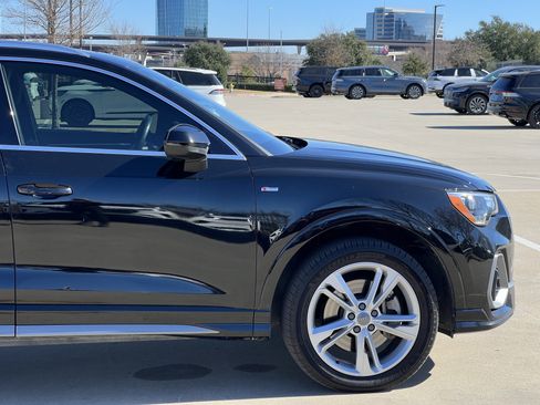 Used 2020 Audi Q3 2.0T Premium image 12