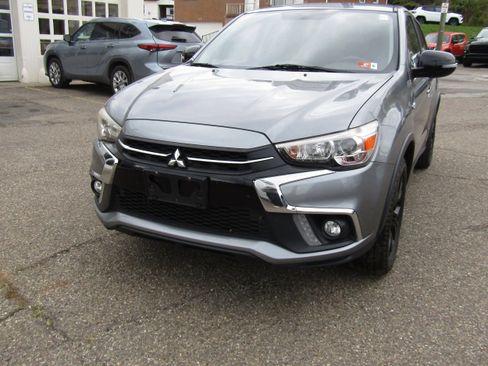 Used 2018 Mitsubishi Outlander Sport AWD image 3