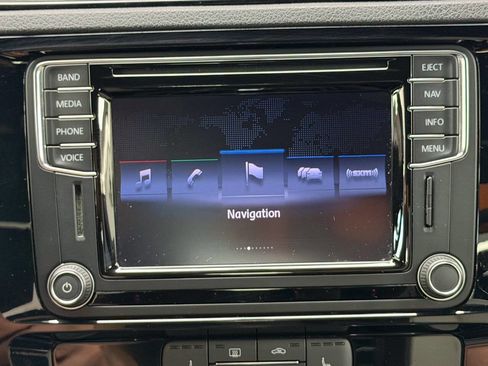 Used 2016 Volkswagen Jetta Sport image 65