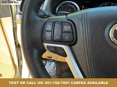 Used 2019 Toyota Highlander Limited Platinum AWD/4WD image 19