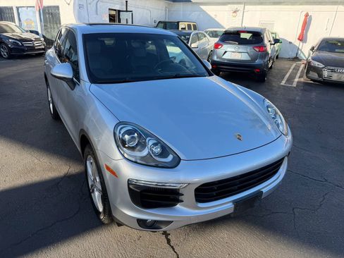 Used 2016 Porsche Cayenne S AWD/4WD image 12