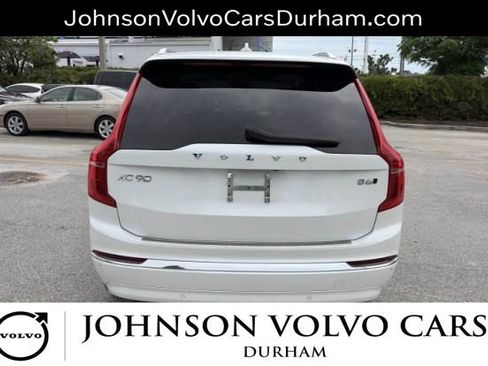 Used 2024 Volvo XC90 B6 Ultimate w/ Protection Package Premier AWD/4WD image 3