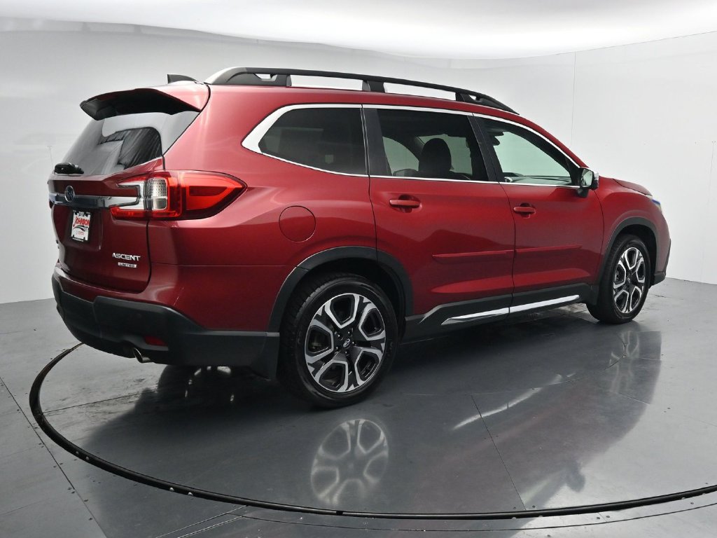 Used 2023 Subaru Ascent Limited w/ Technology Package AWD/4WD image 8