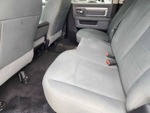 Used 2018 RAM 2500 SLT image 27