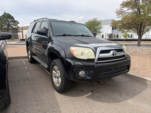Used 2009 Toyota 4Runner SR5 AWD/4WD image 3