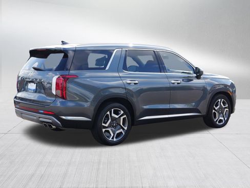Used 2024 Hyundai Palisade Limited AWD/4WD image 7