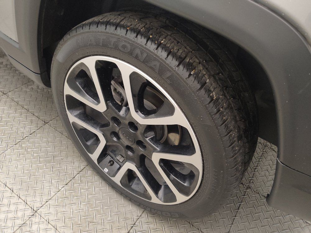 Used 2021 Jeep Compass Limited w/ Elite Exterior Group FWD image 31