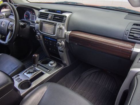 Used 2016 Toyota 4Runner Limited AWD/4WD image 23