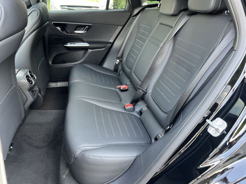 New 2026 Mercedes-Benz GLC 300 4MATIC image 30