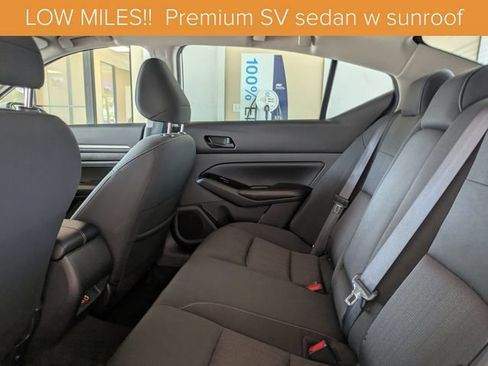 Used 2023 Nissan Altima 2.5 SV w/ SV Premium Package FWD image 14