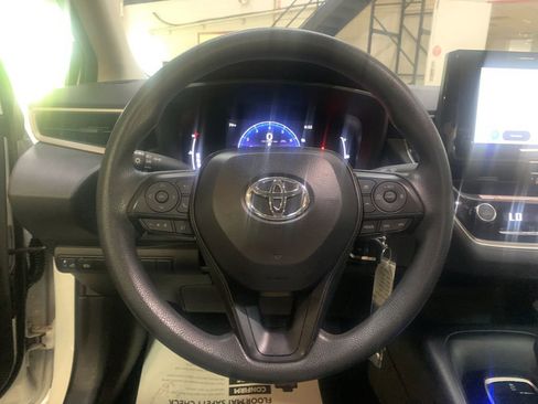 Used 2026 Toyota Corolla LE FWD image 26