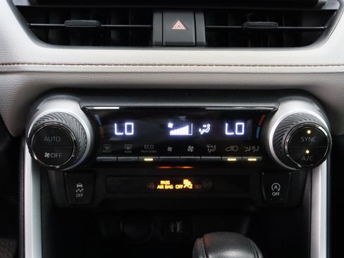Certified 2024 Toyota RAV4 XLE FWD image 20