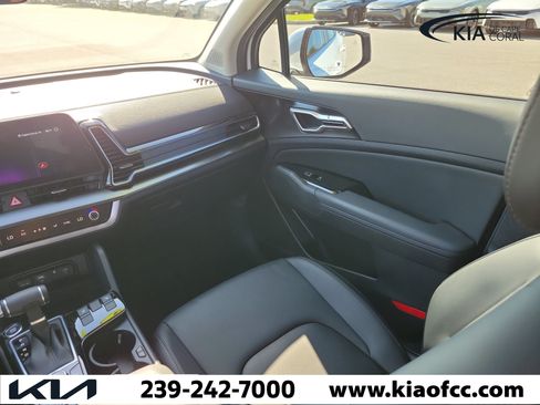Certified 2025 Kia Sportage EX w/ Premium Package FWD image 17