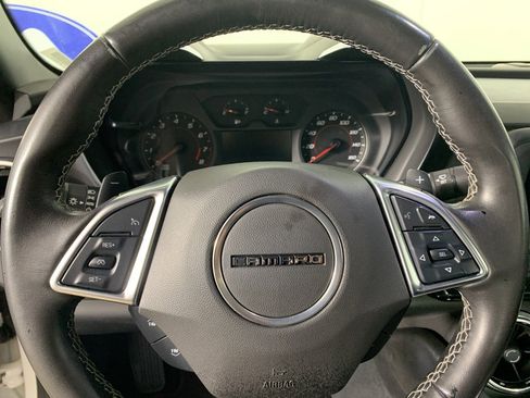 Used 2020 Chevrolet Camaro LT image 21