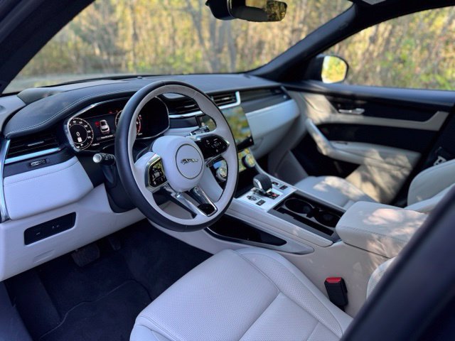 New 2026 Jaguar F-PACE R-Dynamic S AWD/4WD image 9