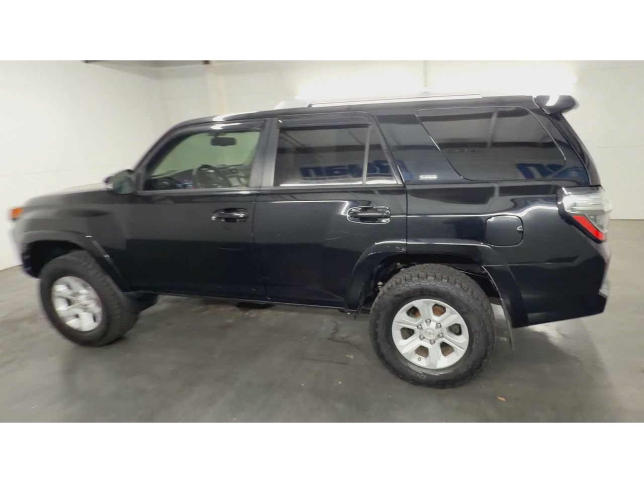 Used 2015 Toyota 4Runner SR5 Premium RWD image 6