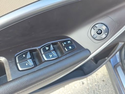 Used 2018 Hyundai Santa Fe Sport 2.0T w/ Cargo Package image 10