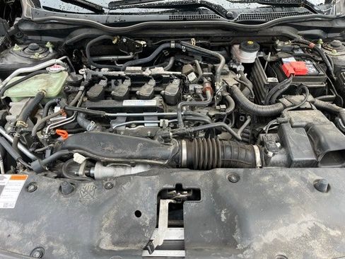 Used 2018 Honda Civic EX image 5