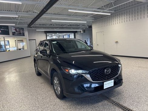 Used 2023 MAZDA CX-5 AWD 2.5 S image 3