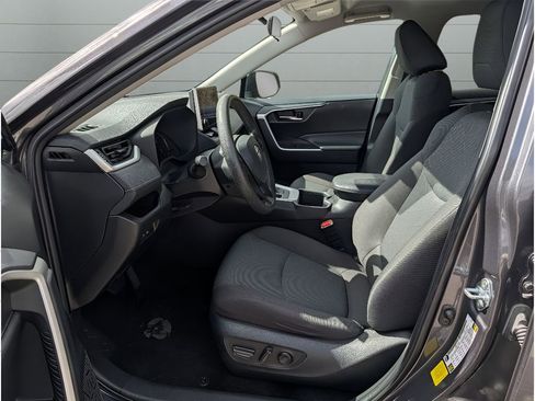Used 2024 Toyota RAV4 XLE image 15