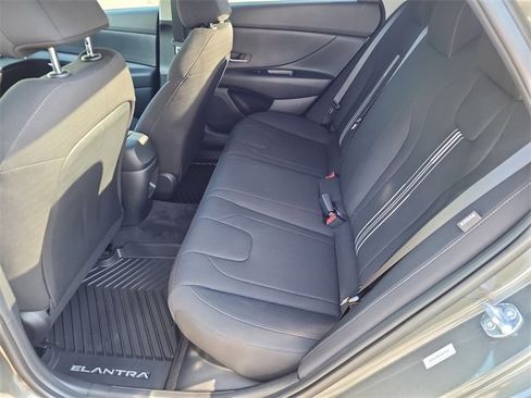 New 2025 Hyundai Elantra Blue image 12