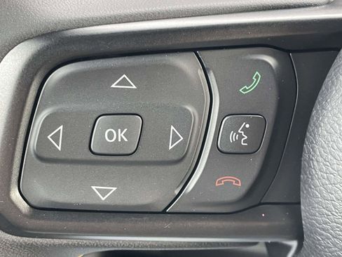 Used 2024 Jeep Wrangler Sport S image 11