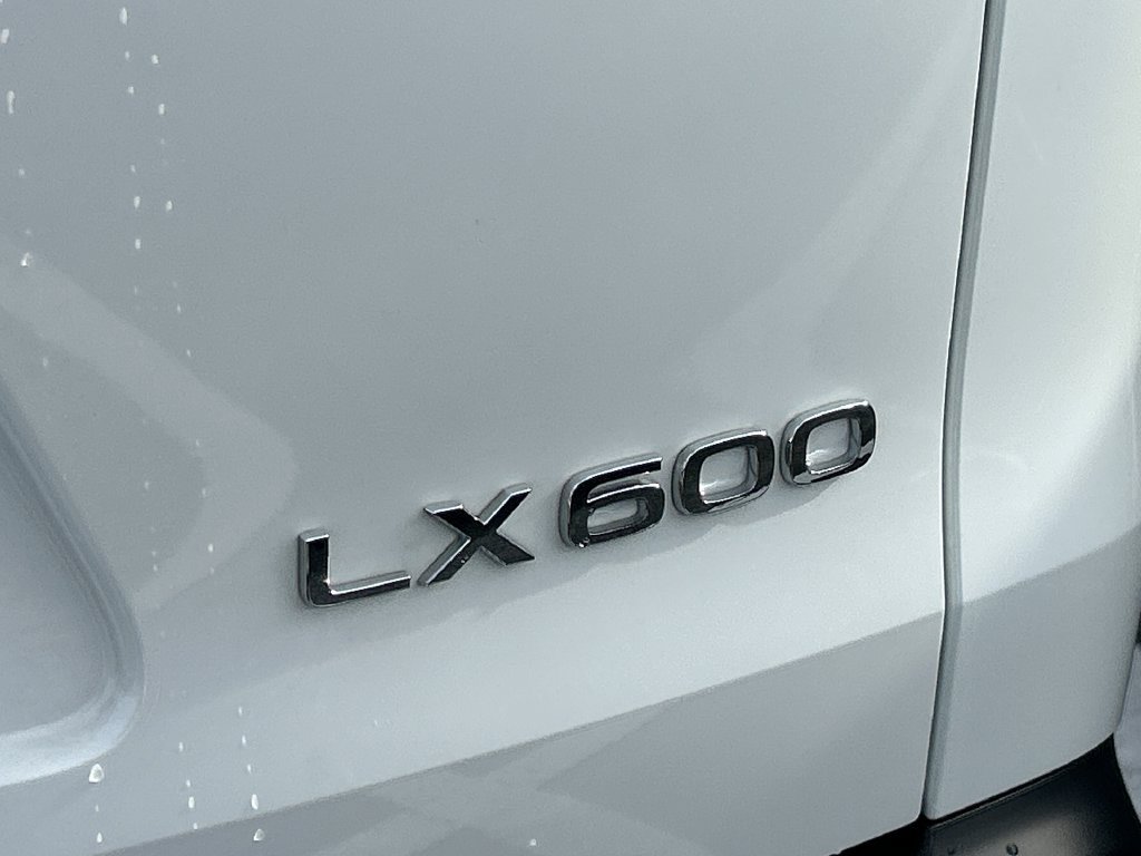 Used 2024 Lexus LX 600 F Sport AWD/4WD image 19